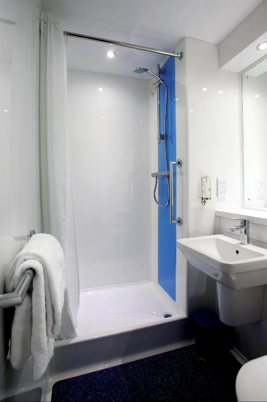 Travelodge Ayr Kültér fotó